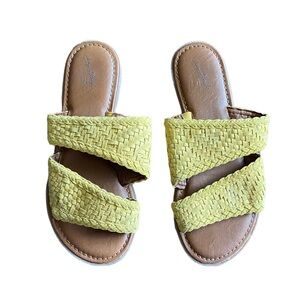 {universal threads} double strap Yellow Bryton Sandals Woven Slip On Flat Slides